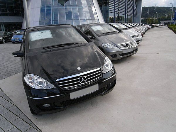 高檔商務用車 